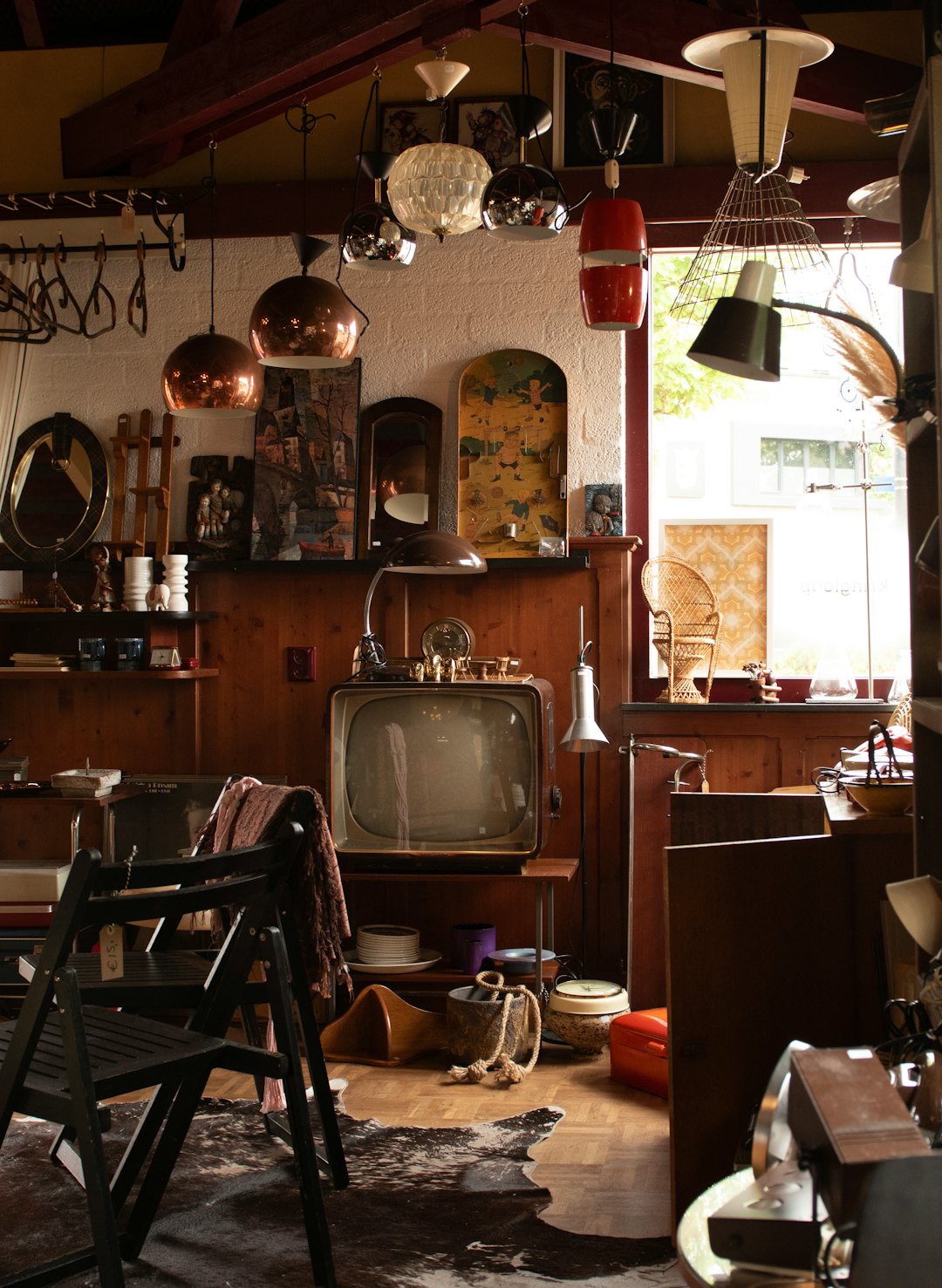 Karga Vintage dükkânının içi